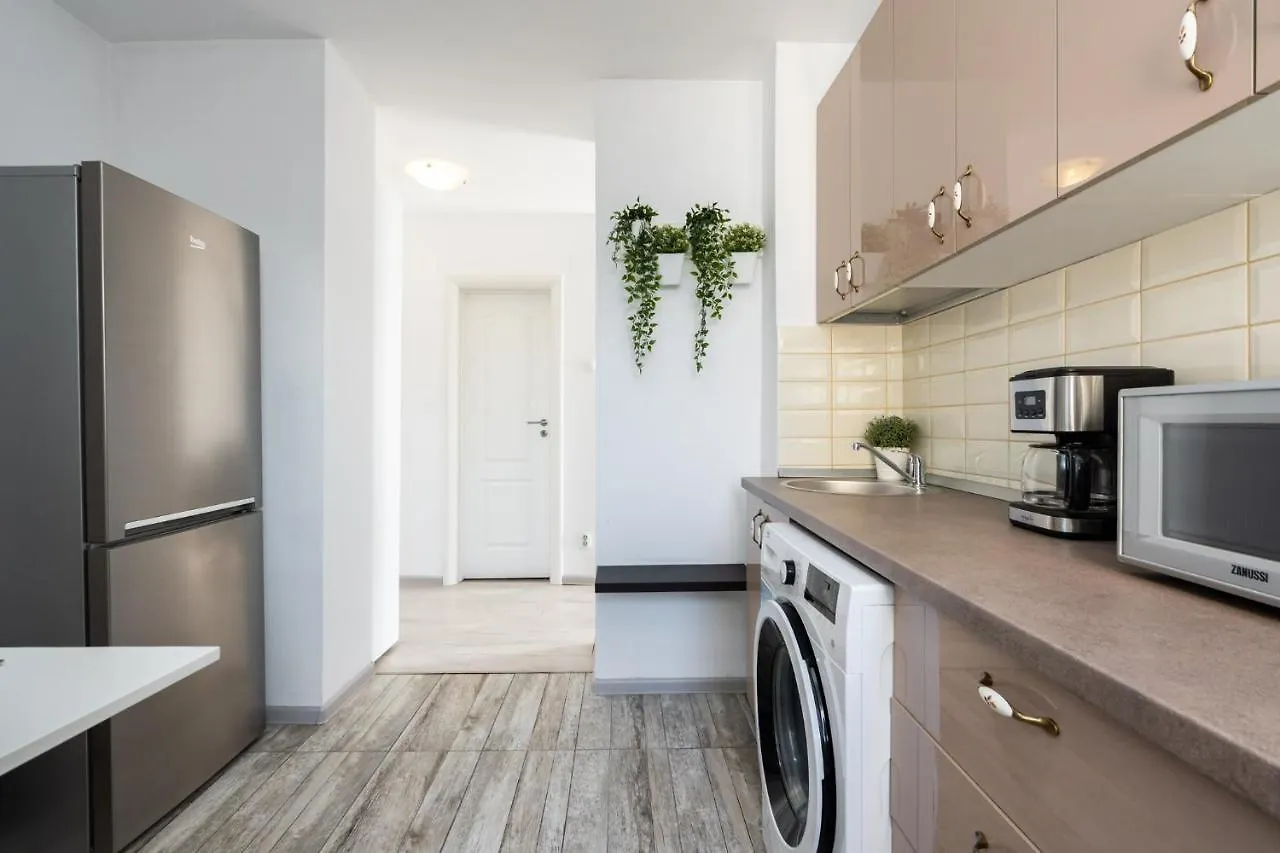 Central Apartment Tower Бухарест 0*,  Румыния